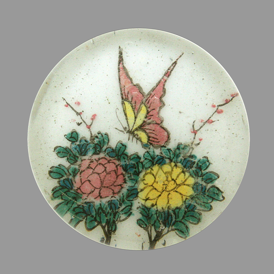 Chinese White paperweight (ref.CW 13 butterfly m)
