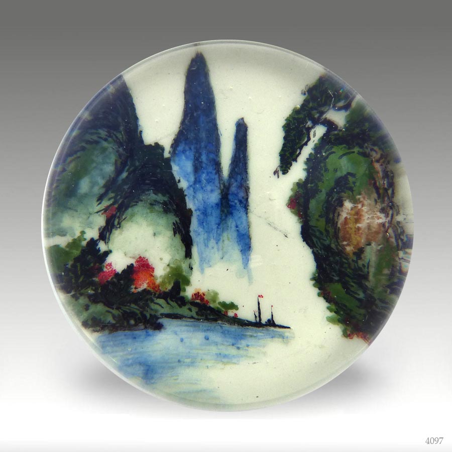Chinese White paperweight (ref. CW 4097 M)