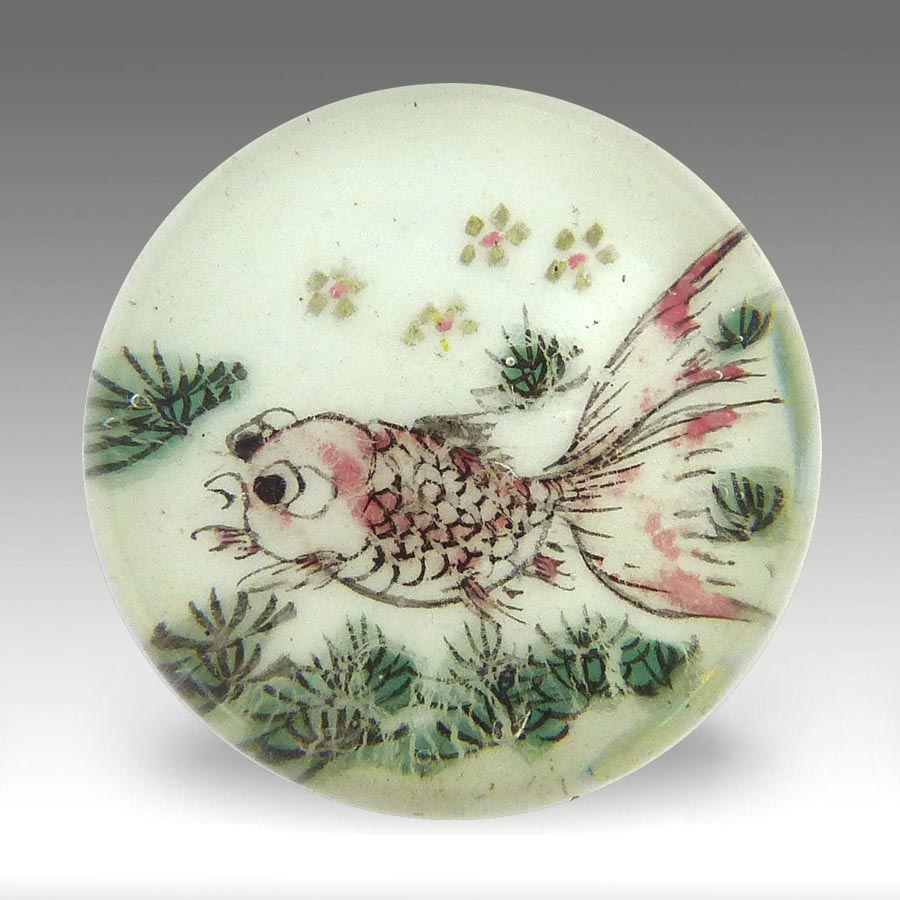 Chinese White paperweight (ref. CW Fish Red)