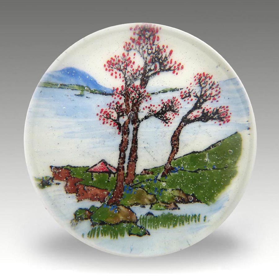 Chinese White paperweight (ref. CW Lake red trees)