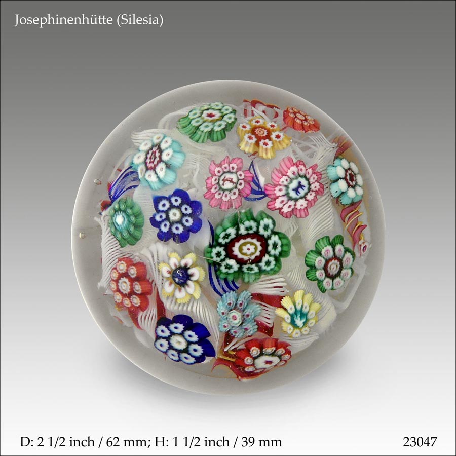 Silesian silhouettes paperweight (ref. 23047)