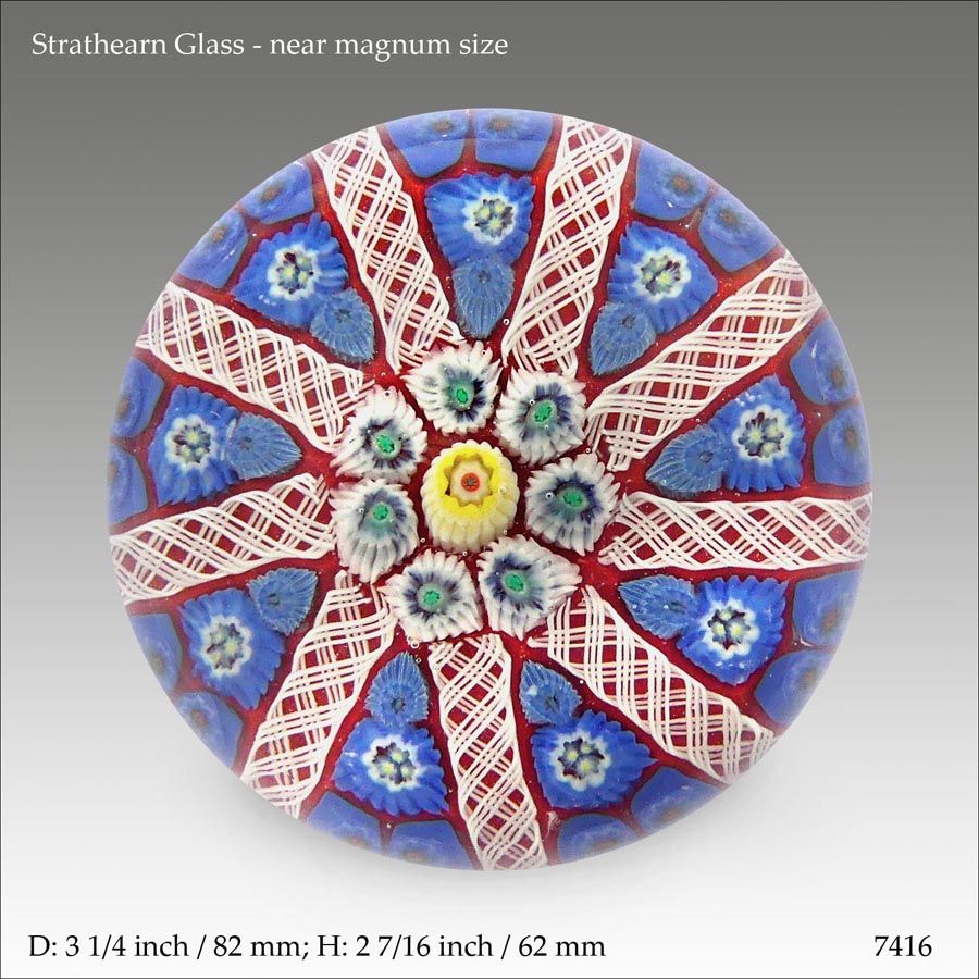 Strathearn Glass paperweight (ref. 7416)